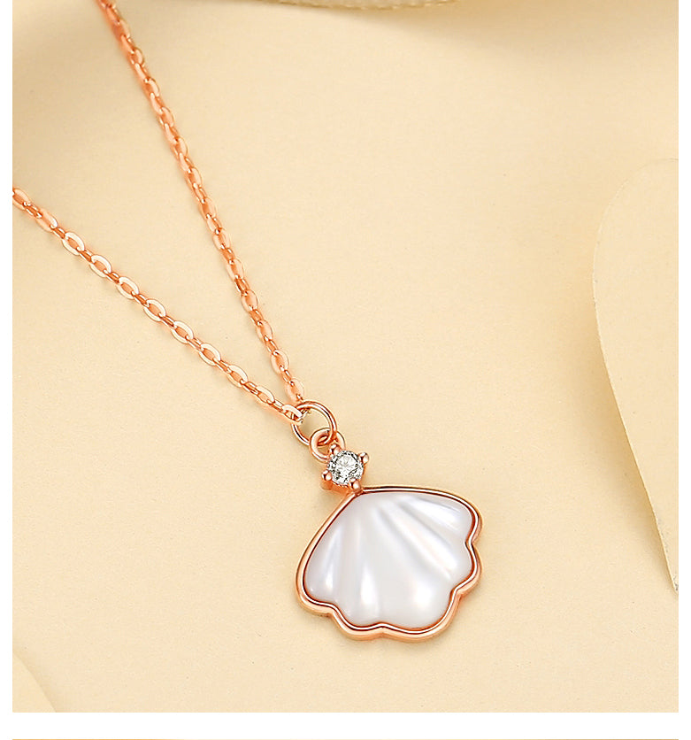 Θάλασσα – Κολιέ με κοχύλι και μαργαριτάρια