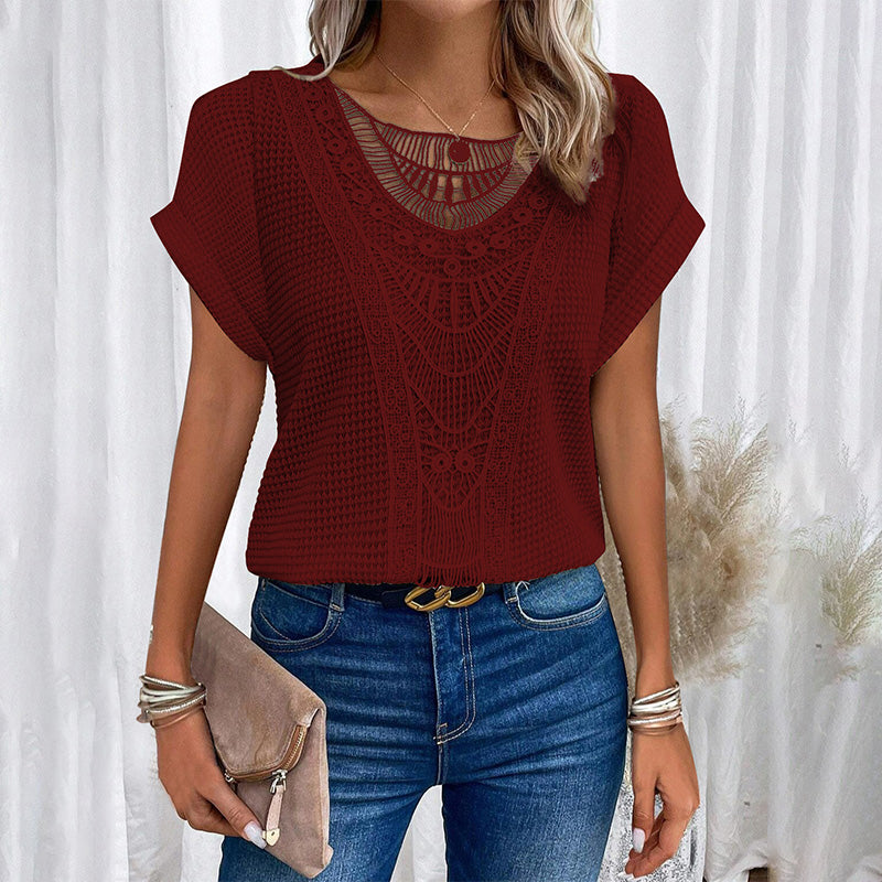 Μαρίνα – Πλεκτή μπλούζα με δαντελένια λεπτομέρεια στο ντεκολτέ